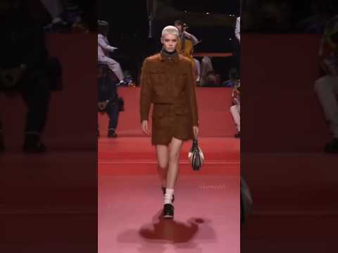 Maike Inga walking for Kenzo FW23 #kenzo #model #runway #fashion #shorts