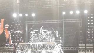 preview picture of video 'kiss - Eric Singer solo 2009 santiago de chile army'