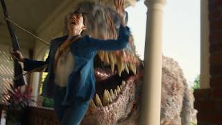 アン・ハサウェイ vs 恐竜！手に汗握る戦闘シーン解禁！映画『オークストリートの異変』最新予告が解禁！