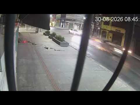 Vídeo mostra motorista bêbado que atropelou e matou jovem em Cuiabá