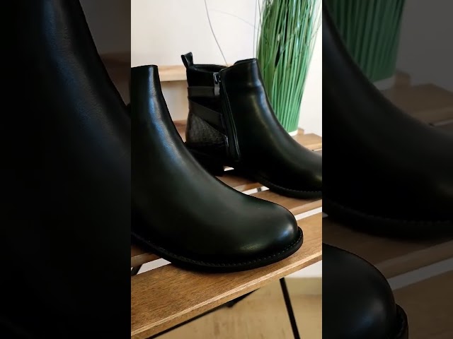 Vídeo relacionado con Axcone Hombre Mujer Botas de Nieve Invierno Aire Libre Trekking Zapatos Impermeable Antideslizante Calientes Botines Planas Negro 44EU