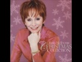 Reba McEntire - Chestnuts Roasting On An Open Fire