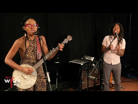 Allison Russell - "Superlover" (Live at WFUV)