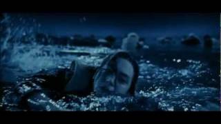 Titanic Rose doesn&#39;t give up and is saved by lifeboat