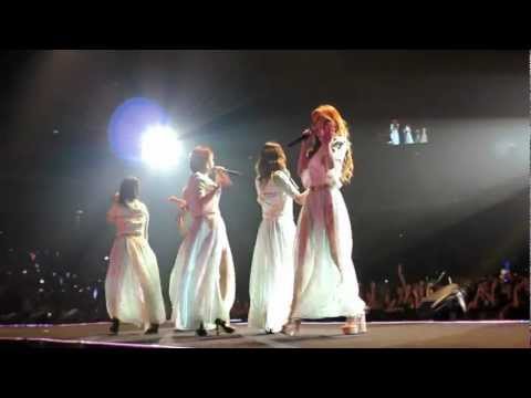 [FANCAM] 120811 Beauty&The beast Live in Macao @ 4 minute 2