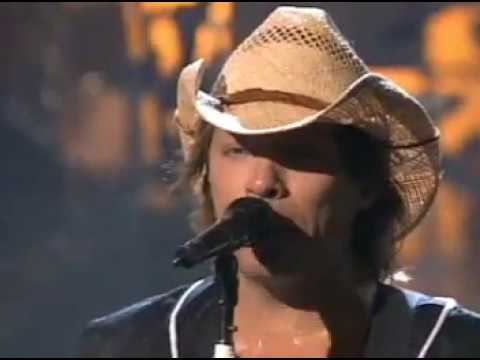 Bon Jovi - You Give Love A Bad Name (Mtv 20th Anniversary 2001)