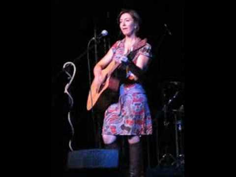 Raffaella Destefano / CERTAMENTE (Madreblu) Live acustico / Lodi (LO)