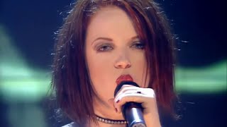 Garbage - I Think I&#39;m Paranoid (Live on Top of the Pops 1998)