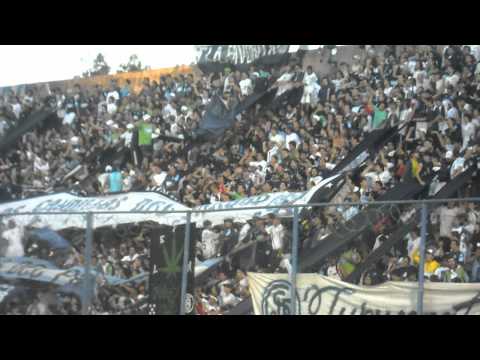 "LA GENTE LEPROSA Vs Patronato  ( Si vamos en caravana â™ª)" Barra: Los Caudillos del Parque &bull; Club: Independiente Rivadavia