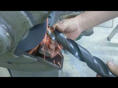 Affûtage de forêts à la main