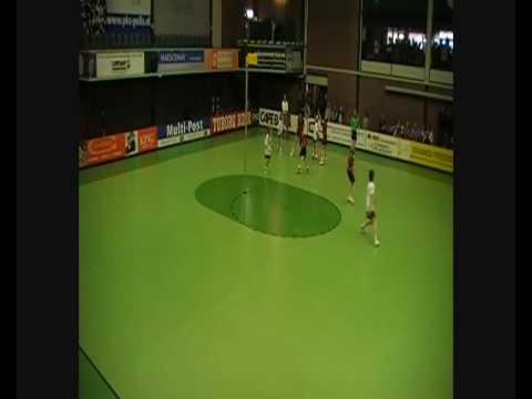 PKC LB D1 - de Meeuwen Cadetten 1e helft deel 1 27-03-2010.wmv