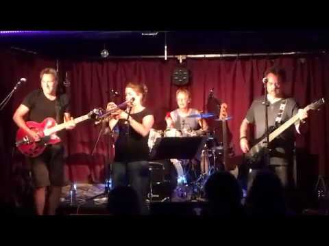 Meyers-Garage mit Mercy Street in der Zollkantine Bremen