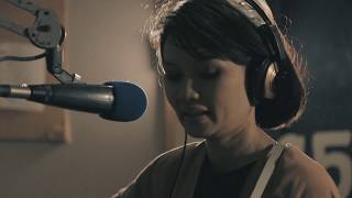 Live and Direct: Bic Runga - Roll into One