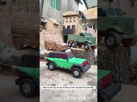 Chiếc xe màu xanh có đẹp hơn không ?