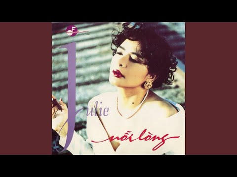 Thể hiện bởi Julie
