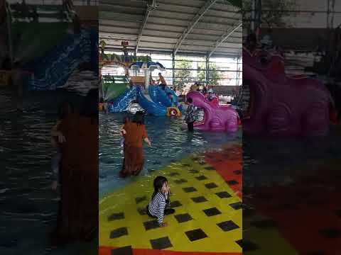 Kolam renang indoor Fun Park THB Cuy...