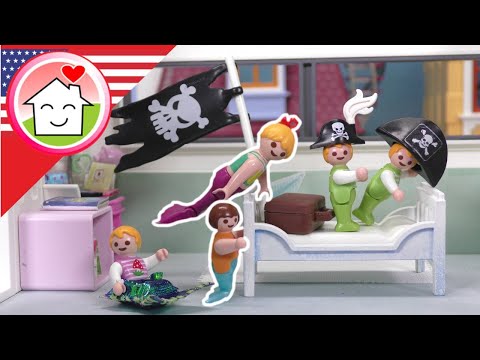 Playmobil English Adventure in the Kids’ Room - The Hauser Family