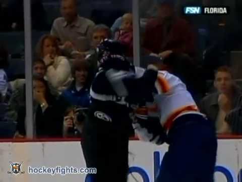 Chris Gratton vs Matt Bradley