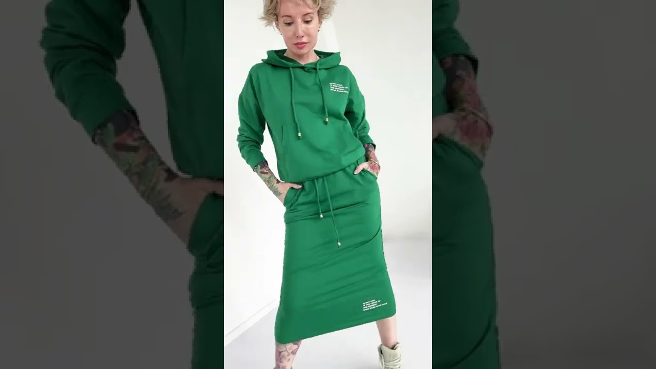 Komplet damski w kolorze butelkowej zieleni