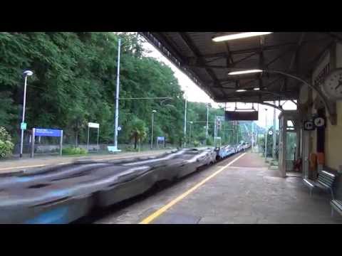 Re 4/4 BLS CON CARRI PER AUTOMEZZI  IN TRANSITO A PREGLIA (VB) 27 - 6 - 2015.