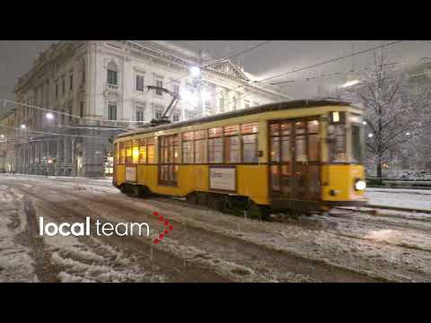 La neve nel centro di Milano: immagini da Piazza della Scala