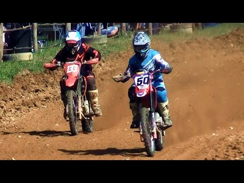 Disputa pela vitória na Corrida da Nacional Intermediaria na Copa Norte  de Velocross 2022