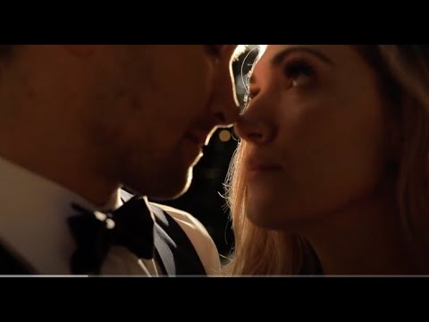 Carly Arnwine Photography video.