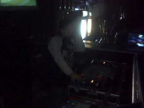 KITAY Mirza Feat Eylem Aktaş-Yarim Şimdi Neredesin(Ağlar Kalbim).wmv