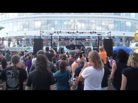 Adler - Sweet Child O' Mine (Kiss Kruise II 3rd November 2012)(4 Cam-Mix)