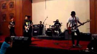 No More Heroes - Ambisi (Live) at U.P.I