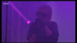 Crystal Castles - Intimate (Live 2016)