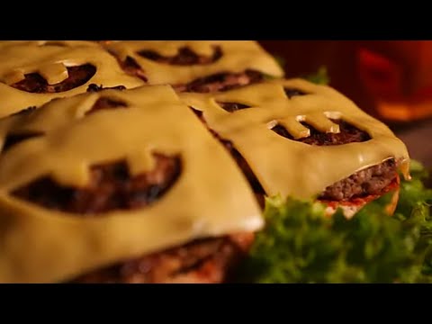 Самый вкусный суп пюре из тыквы и гамбургеры на Хэллоуин