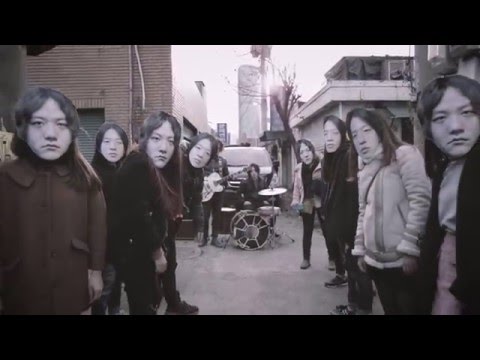 Dead Buttons - 16-22 (Official Music Video)