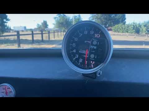 1974 Chevy pull truck. 383 with a power glide transmission. Testing trans brake
