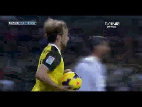 Real Madrid - Sevilla 30/10/2013 -//- Recorta distancias el Sevilla: Rakitic (3-1) y Bacca (3-2)