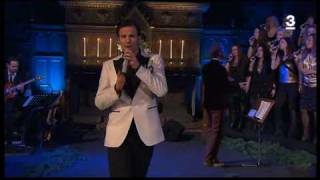Martin Stenmarck & One Voice - White Christmas (Live En sång för hemlösa 2009)