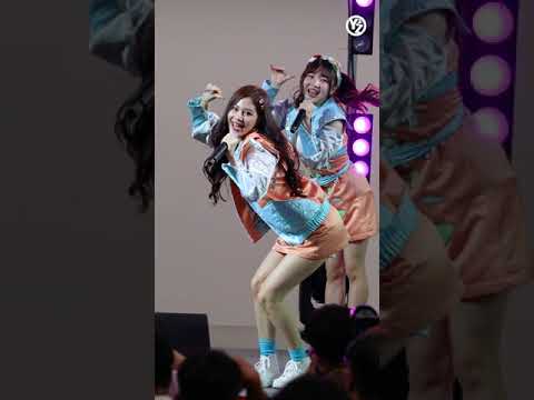 Jaa BNK48 Fancam - Wink Wa 3 Kai | D-AAA Pop Up Mini Concert @MBK Center 211211