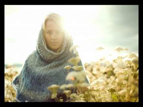 Helene Bøksle  - Lys til nattsvart jord