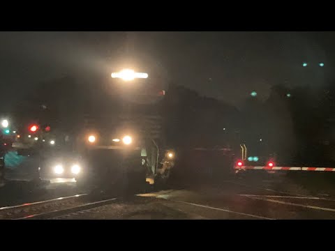 NS ACU leads 107 car long kn51!