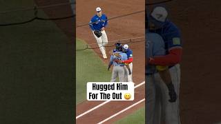 Vladimir Guerrero Jr. tagged Cedric Mullins with a hug ???? #MLB #BlueJays