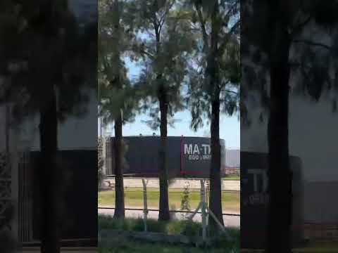 Estamos pasando por los entormes tanques de la Refinería de #campana #shorts #buenosaires #travel