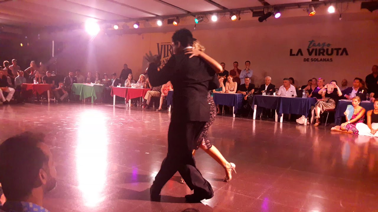 Carlos Espinosa y Noelia Hurtado bailan "Mano Brava", orquesta de Aníbal Troilo en La Viruta