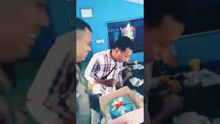 preview picture of video 'Kejutan buat IPDA JAPARUDDIN merayakan ultah di marnit Ditpolairud Polda Sulbar ! "Panjan umur dan"'