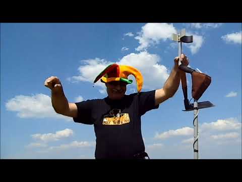 Cautand comori cu detectorul de metale - Spooky house pe arătură Prt 1.