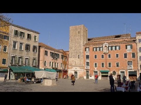 Venezia sestiere Dorsoduro - campo di S. Margherita col