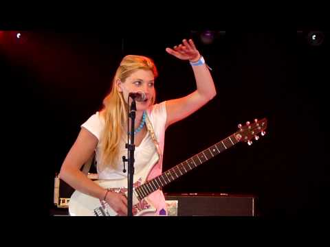 Marnie Stern - Transformer (Live at Roskilde Festival, July 4th, 2009)
