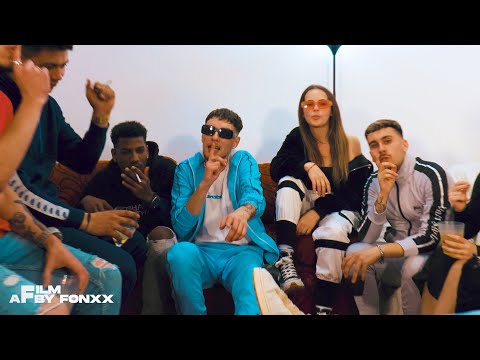 LA VECINA - XANDROVV, SAMPI (VIDEOCLIP OFICIAL)