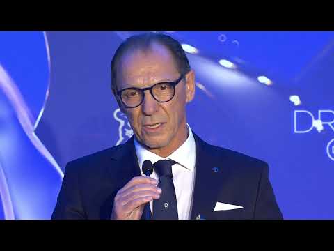 Fernando Gomes- Dragão de Ouro