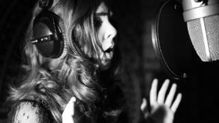 Maisy Kay-The Show Must Go On (Queen Cover)