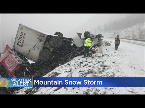Multiple Crashes Close I-70 Near Eisenhower Tunnels